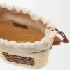 Quadratische Tasche aus Iraca-Palme und Kalbsleder Quadratische Tasche aus Iraca-Palme und Kalbsleder