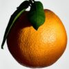 Grosse Kerze mit Orangenblüte