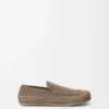 Rio-Loafer aus Wildleder und Raffia Rio-Loafer aus Wildleder und Raffia