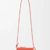 Rio-Pouch aus klassischem Kalbsleder und Raffia Rio-Pouch aus klassischem Kalbsleder und Raffia