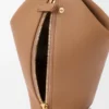 Scarf-Rucksack aus glattem Kalbsleder Scarf-Rucksack aus glattem Kalbsleder