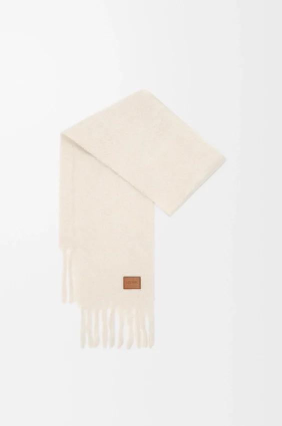 Schal aus einer Mohair- und Wollmischung Schal aus einer Mohair- und Wollmischung