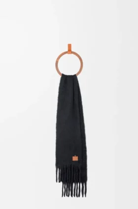 Schal aus einer Mohair- und Wollmischung