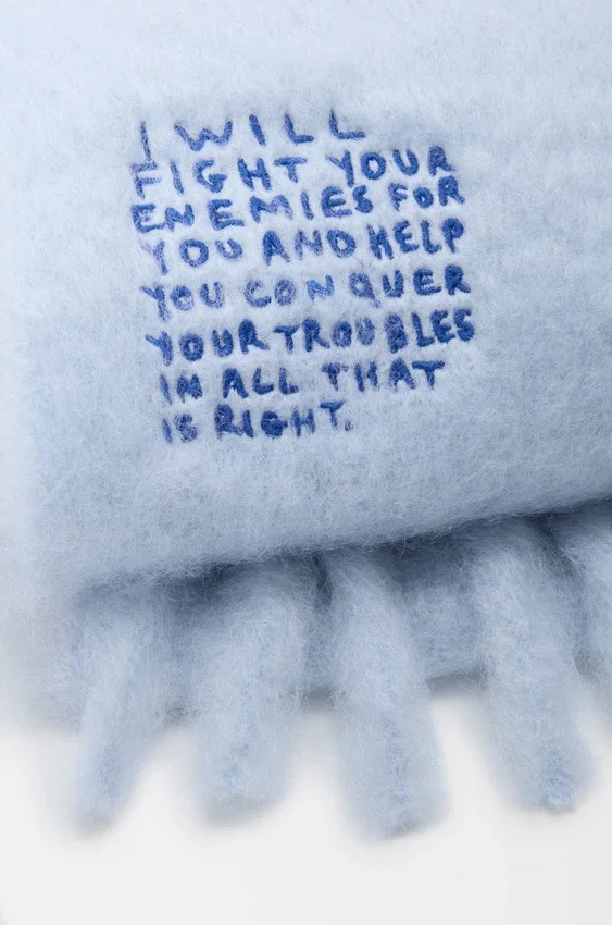 Schal aus einer Mohair- und Wollmischung Schal aus einer Mohair- und Wollmischung
