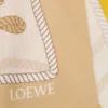 Schal aus Seide Schal aus Seide
