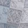 Schal aus Wolle und Kaschmir Schal aus Wolle und Kaschmir