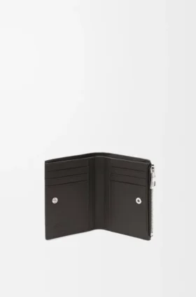 Schlankes, kompaktes Portemonnaie aus strukturiertem klassischem Kalbsleder