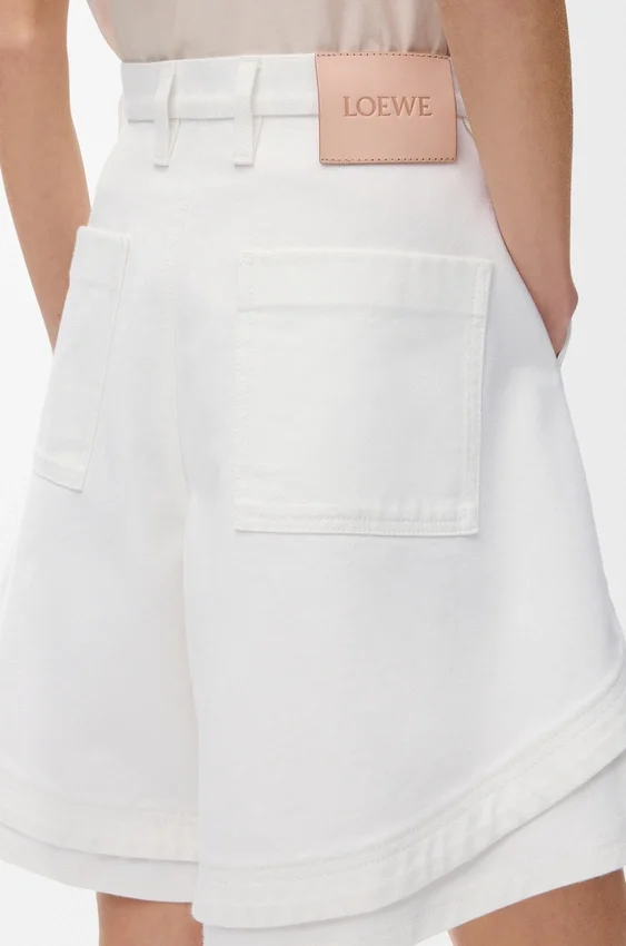 Shorts aus Denim Shorts aus Denim