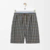 Shorts aus einer Viskose-Leinen-Mischung Shorts aus einer Viskose-Leinen-Mischung