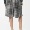 Shorts aus einer Viskose-Leinen-Mischung Shorts aus einer Viskose-Leinen-Mischung