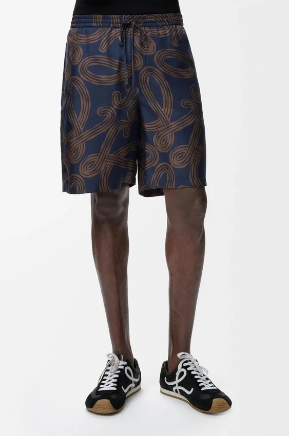 Shorts aus Seide Shorts aus Seide