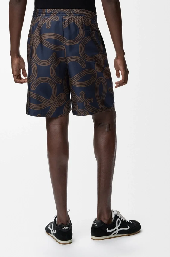 Shorts aus Seide Shorts aus Seide