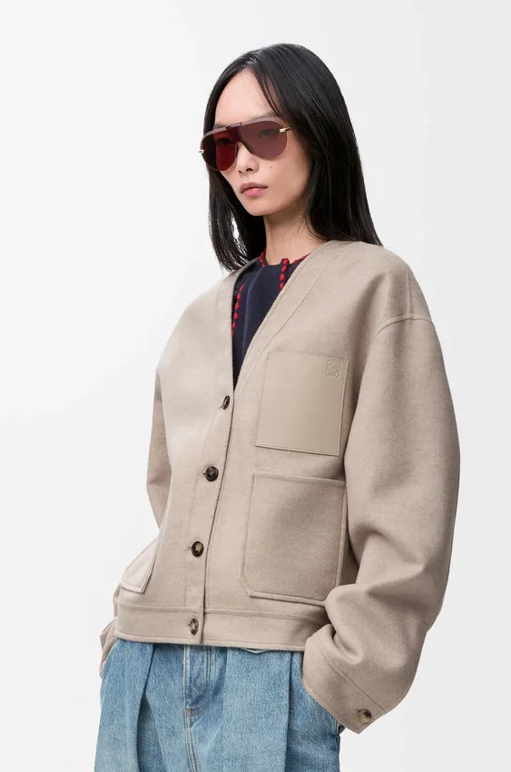 Strickjacke aus Wolle und Kaschmir Strickjacke aus Wolle und Kaschmir