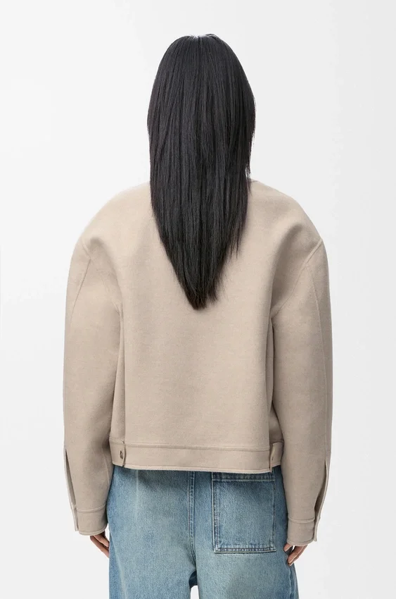 Strickjacke aus Wolle und Kaschmir Strickjacke aus Wolle und Kaschmir