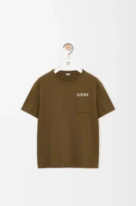 T-Shirt in lockerer Passform aus Baumwolle