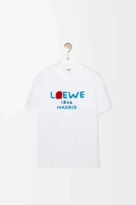 T-Shirt in lockerer Passform aus Baumwolle