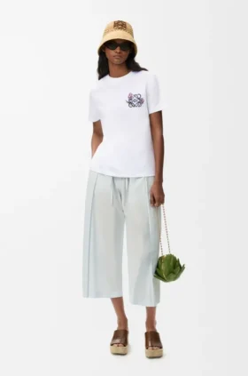 T-Shirt in regulärer Passform aus Baumwolle