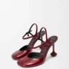Toy Pumps mit Fersenriemen aus weichem Lammleder in Lackoptik Toy Pumps mit Fersenriemen aus weichem Lammleder in Lackoptik