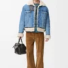Trucker-Jacke aus Denim und Lammfell Trucker-Jacke aus Denim und Lammfell