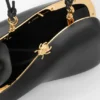 Twisted Minaudière aus Nappa-Lammleder
