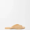 Weiche Pantolette mit «Pebble»-Design aus Stoff in Raffia-Optik Weiche Pantolette mit «Pebble»-Design aus Stoff in Raffia-Optik