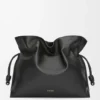 XL Flamenco Clutch aus Nappa-Kalbsleder XL Flamenco Clutch aus Nappa-Kalbsleder