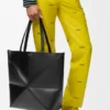 XL Puzzle Fold Tote aus glänzendem Kalbsleder