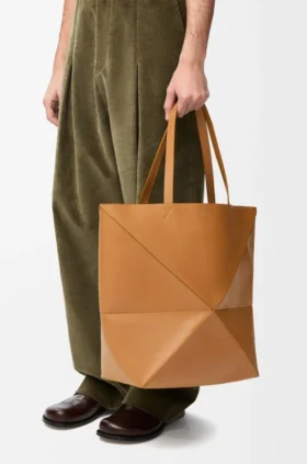 XL Puzzle Fold Tote aus glänzendem Kalbsleder