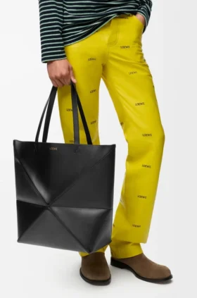 XL Puzzle Fold Tote aus glänzendem Kalbsleder
