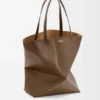 XL Puzzle Fold Tote aus glänzendem Kalbsleder